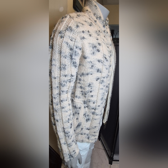 💢SOLD💢Roberto Cavalli wool/knitted sweater - Picture 10 of 14